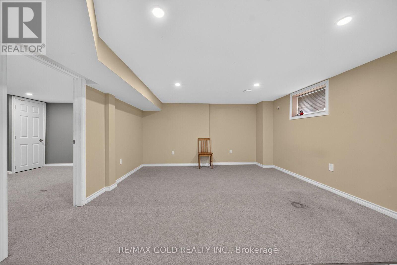 16 Garden Street — photo 29