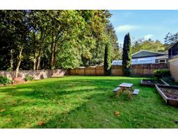 7596 143 Street, Surrey, BC V3W5P3 Photo 6