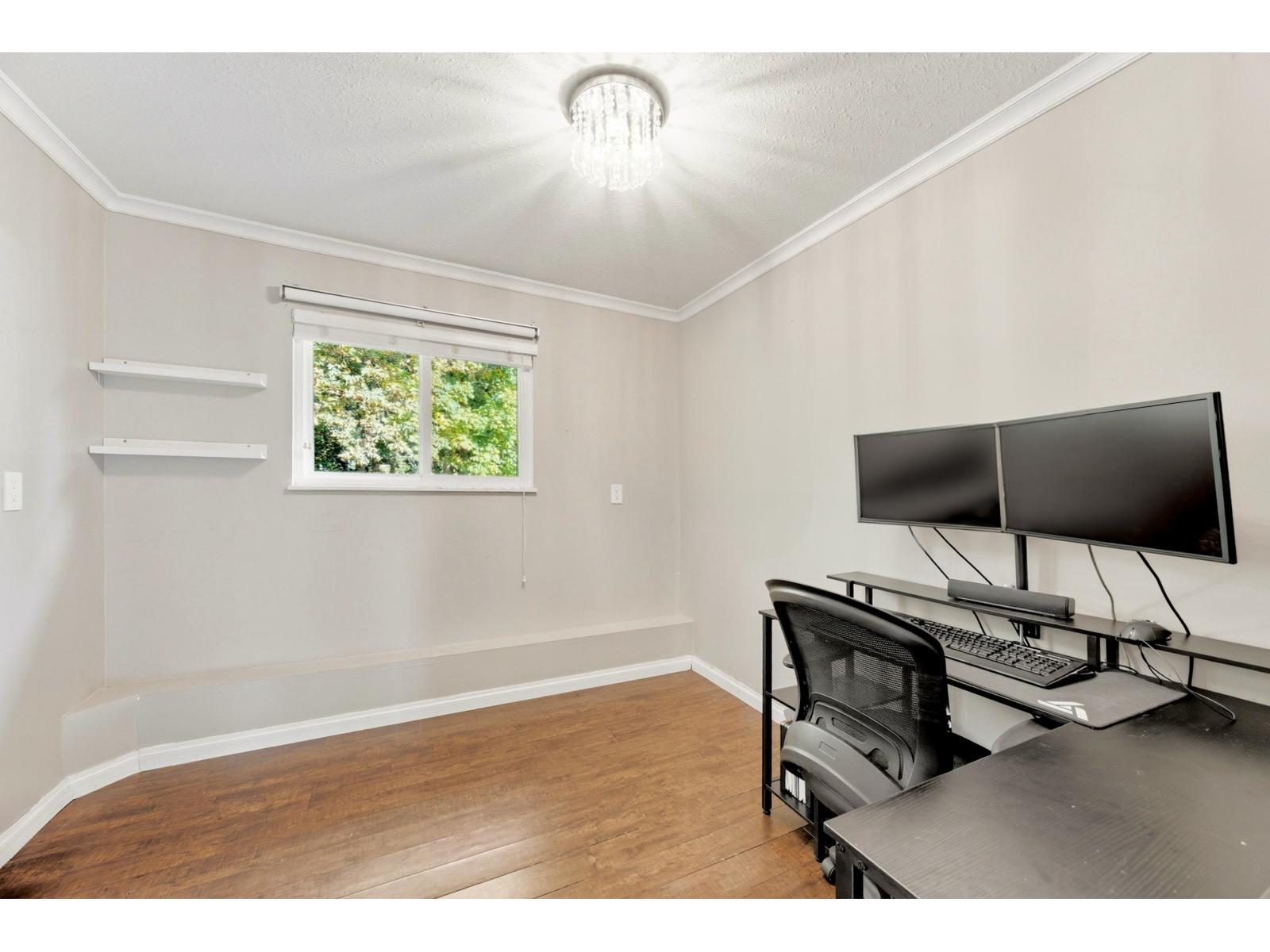 Photo of 7596 143 STREET 16