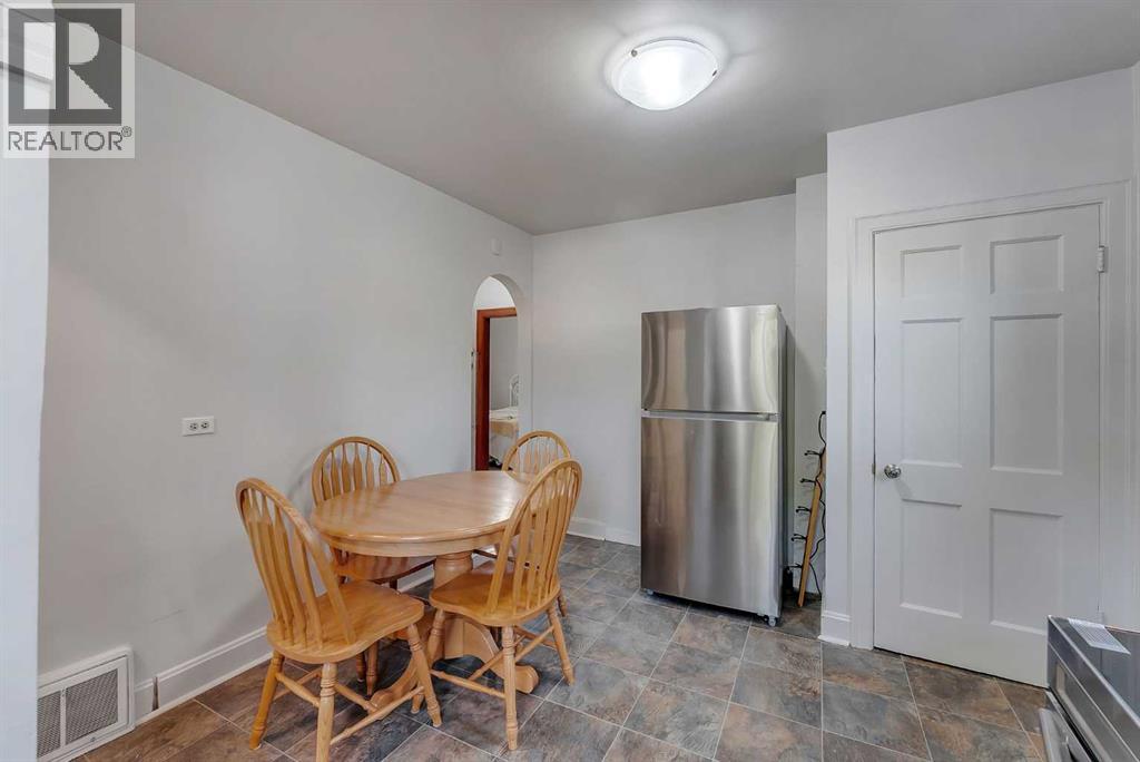 1507 1 Street NE - photo 22