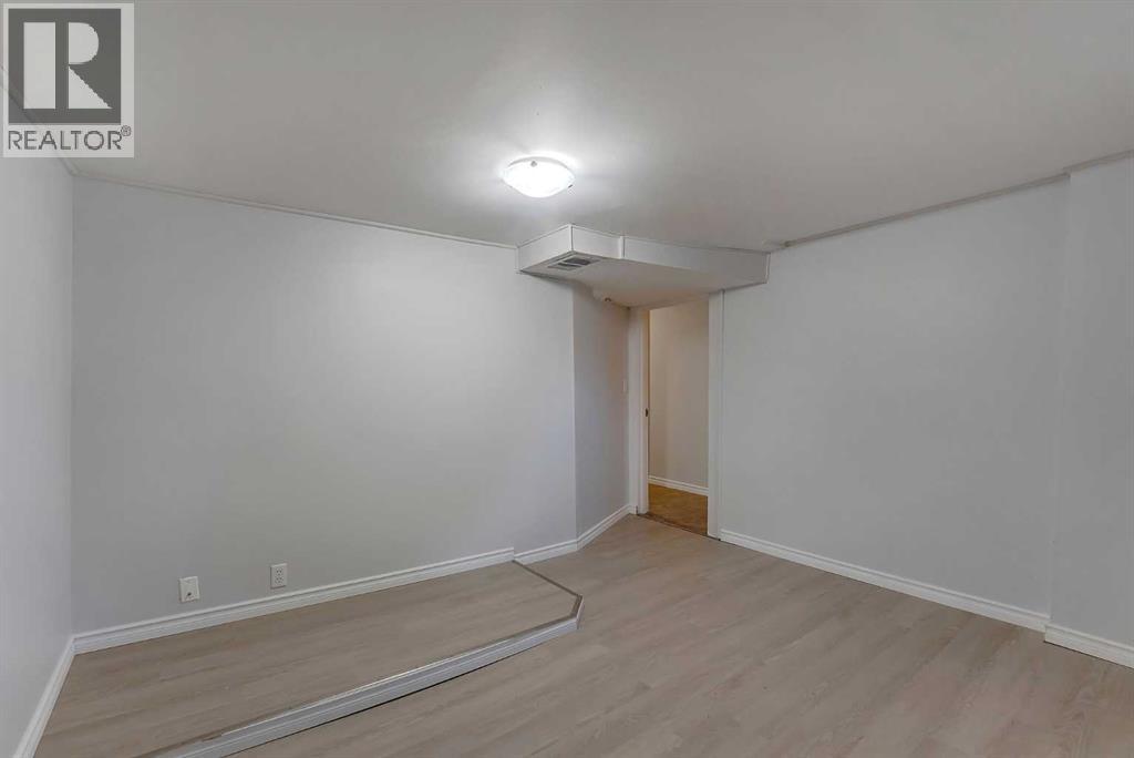 1507 1 Street NE - photo 36