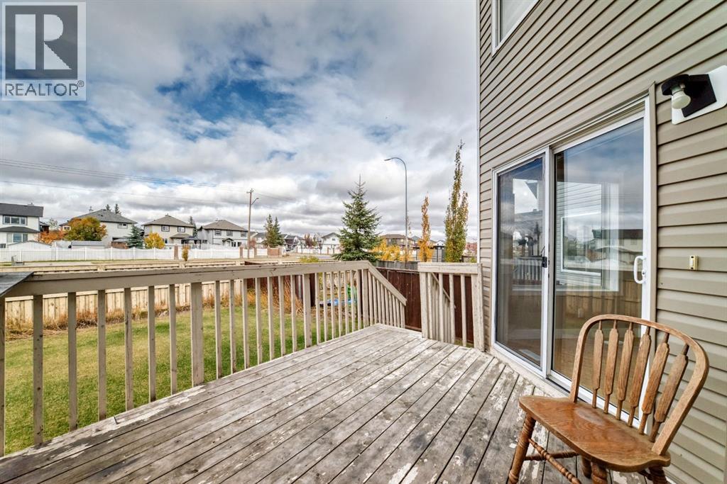145 Martinvalley Crescent NE - 14