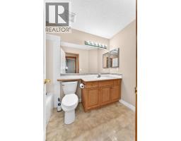 145 Martinvalley Crescent NE - photo 28