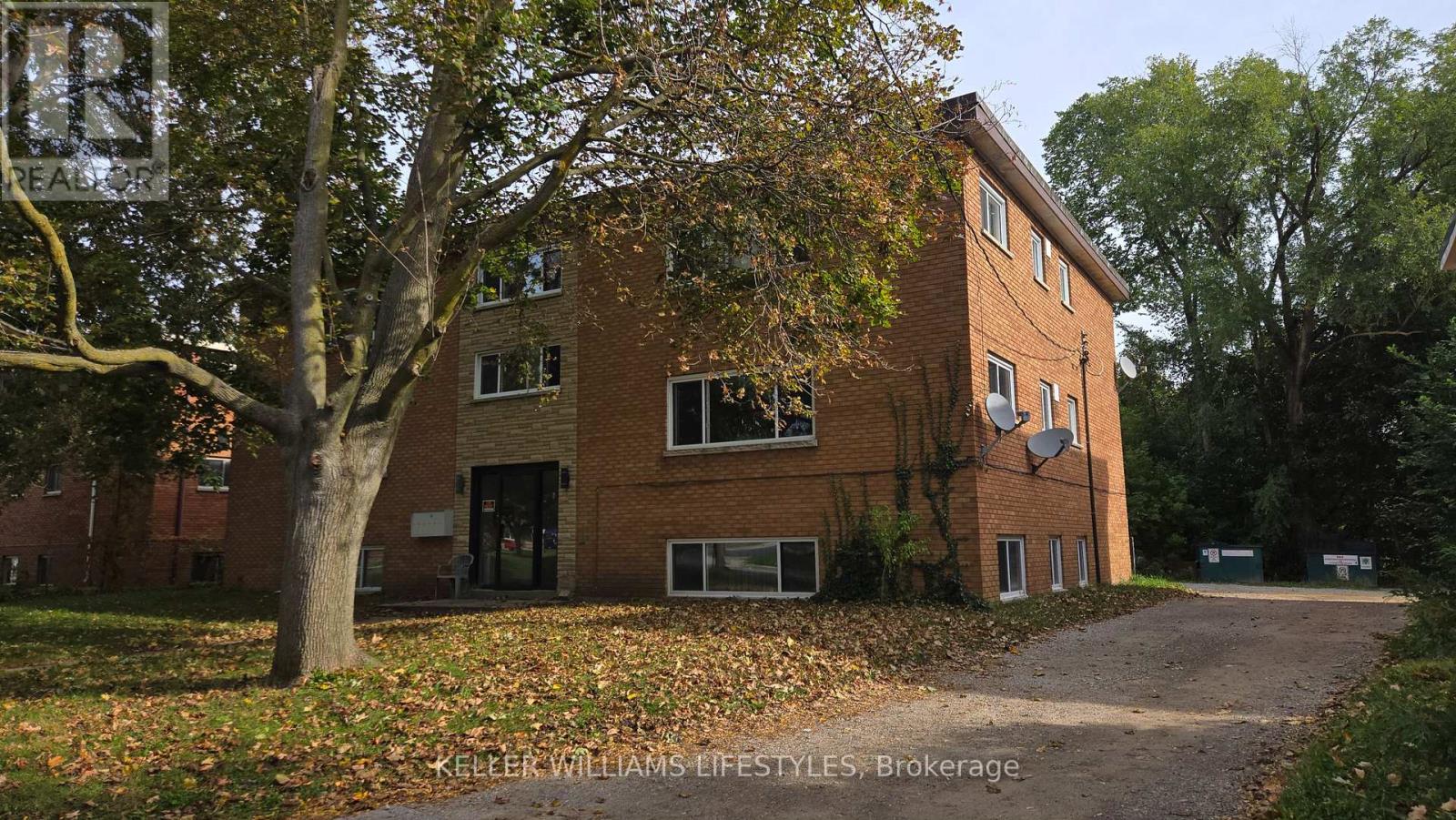 6 Balfour Place