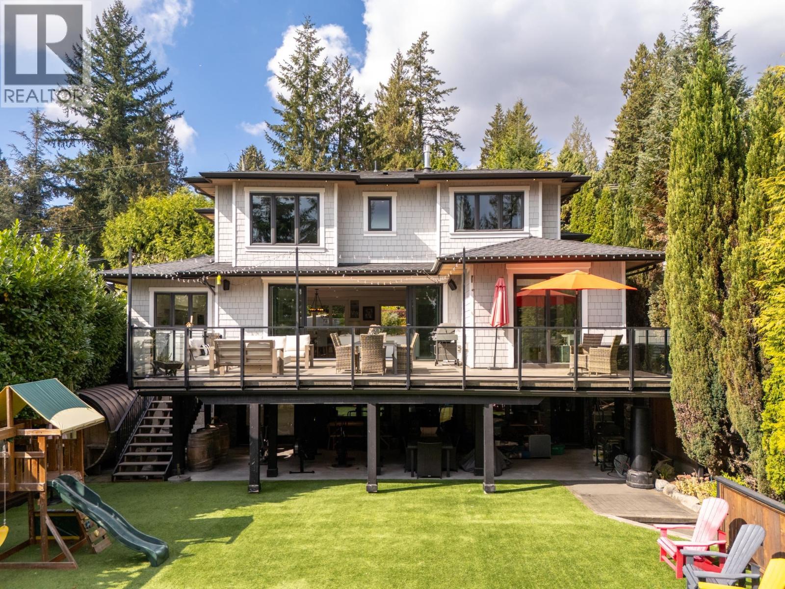 540 BRAND STREET, North Vancouver - Image 1