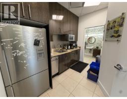 115 & 215 2433 Dollarton Highway, North Vancouver, BC V7H0A1 Photo 9