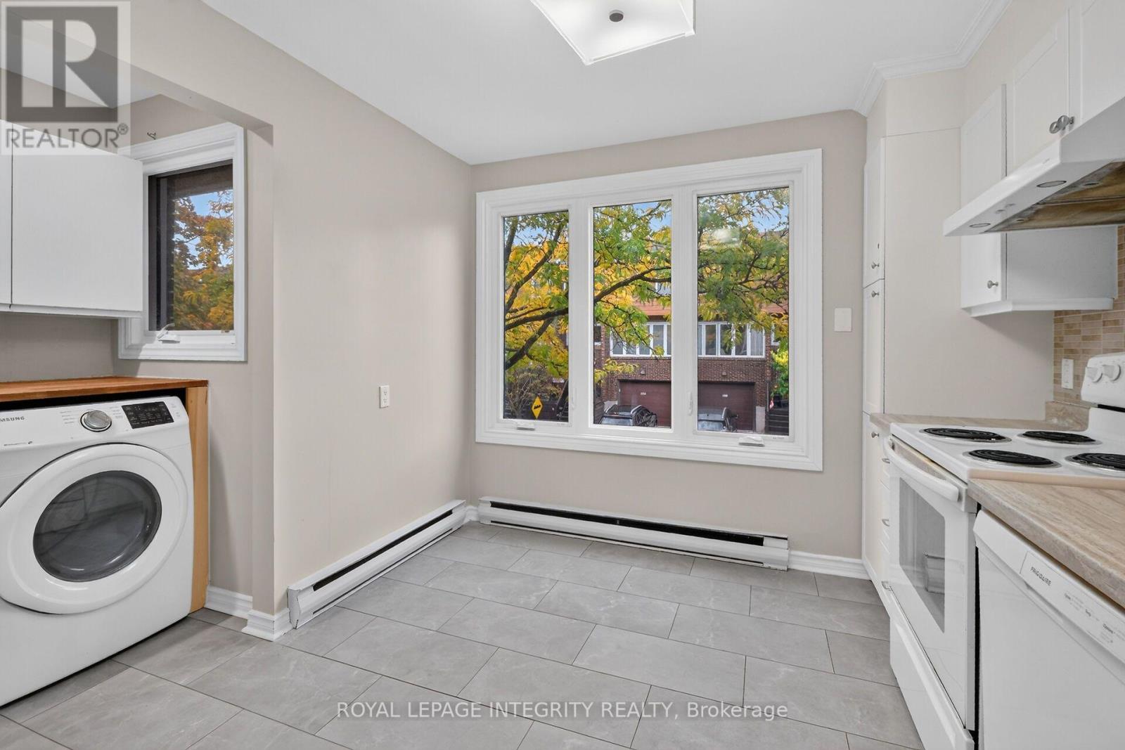 2155 Eric Crescent — photo 20