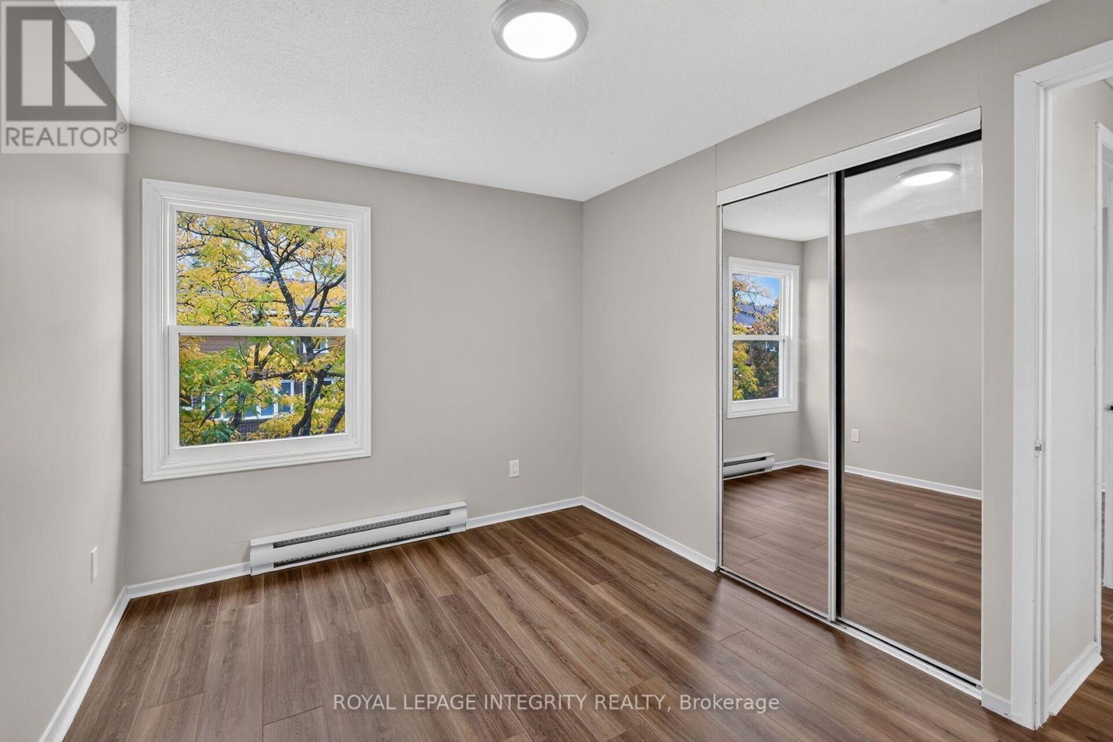 2155 Eric Crescent — photo 36