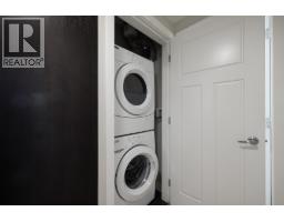 1606 2968 Glen Drive, Coquitlam, BC V3B0C4 Photo 13