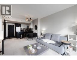 1606 2968 Glen Drive, Coquitlam, BC V3B0C4 Photo 15