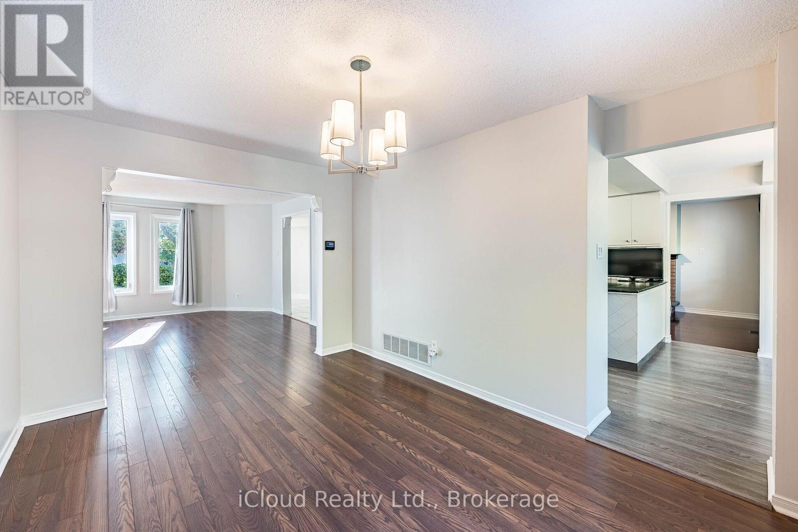 2017 Grenville Drive, Oakville, ON photo 10