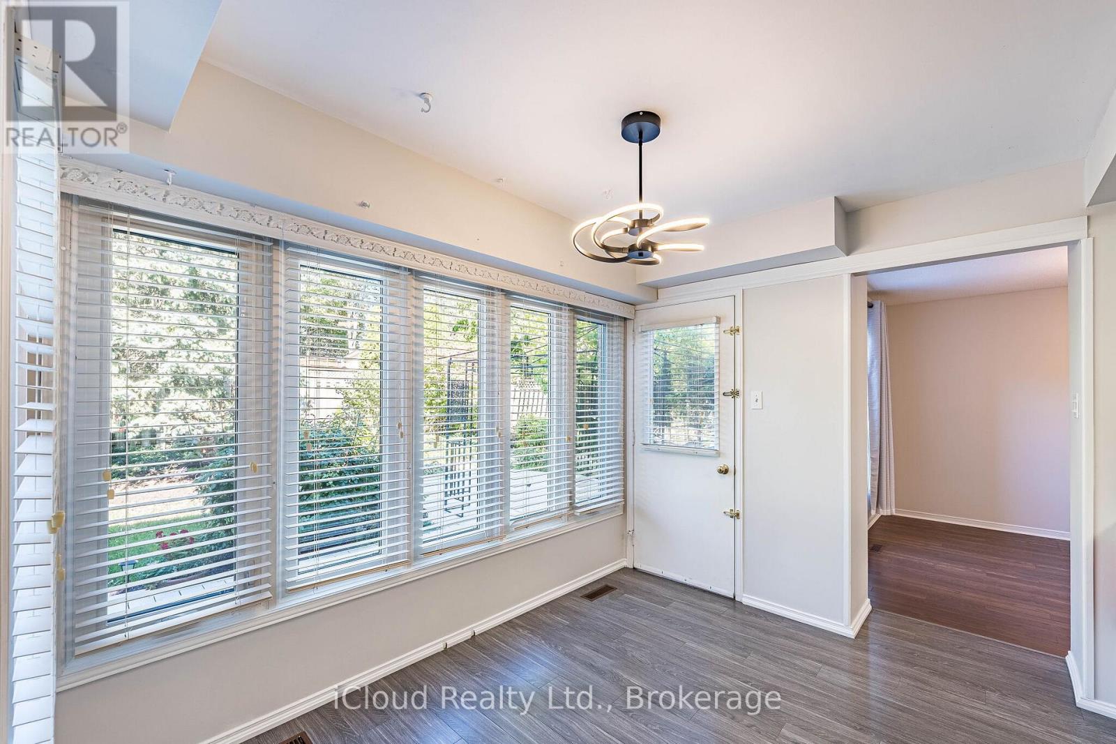 2017 Grenville Drive, Oakville, ON photo 14