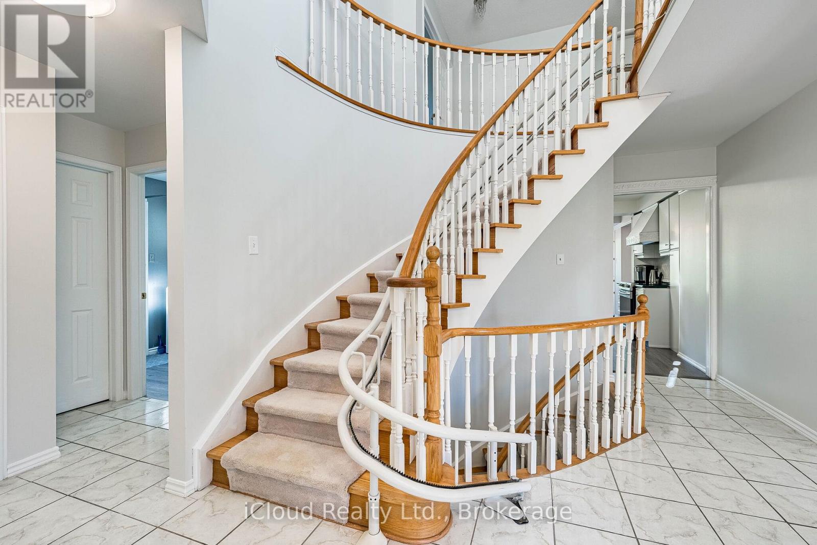2017 Grenville Drive, Oakville, ON photo 19
