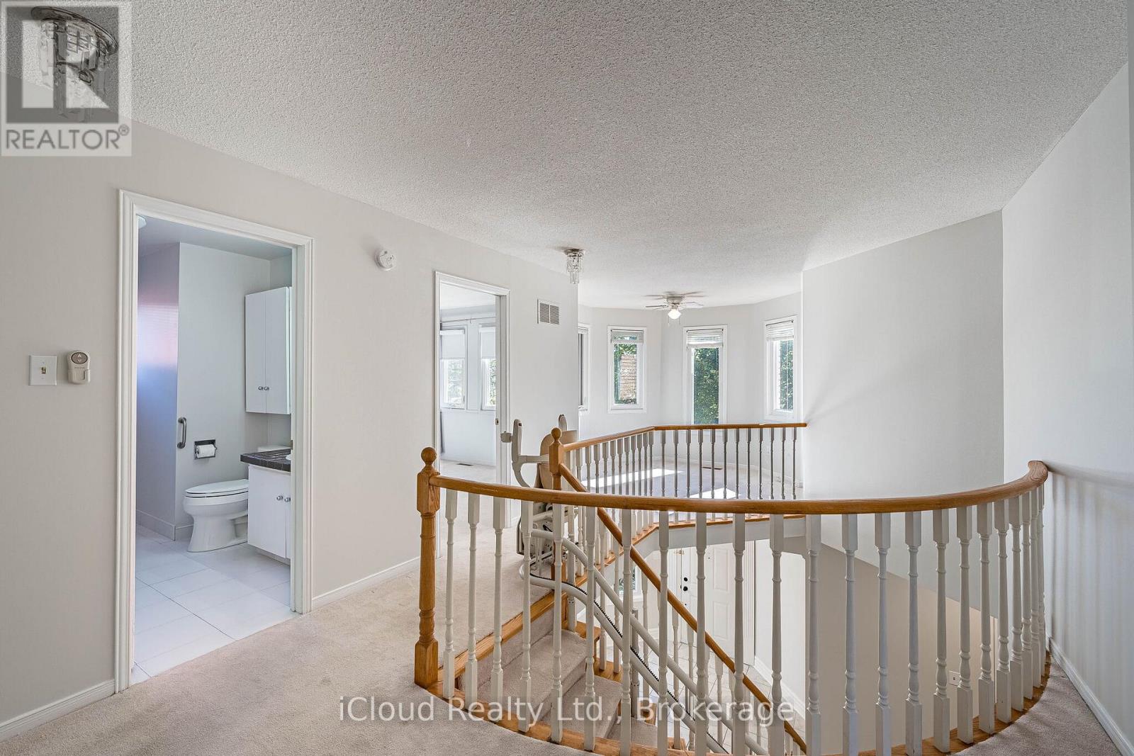 2017 Grenville Drive, Oakville, ON photo 21