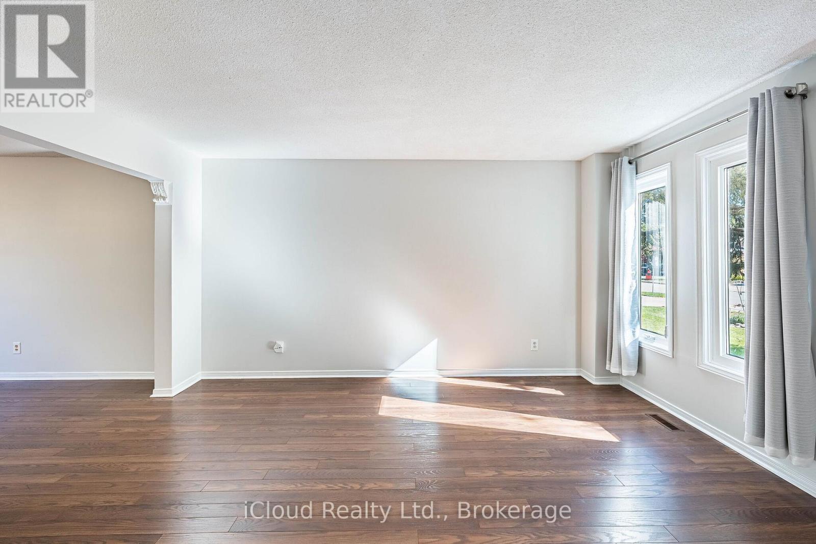 2017 Grenville Drive, Oakville, ON photo 7