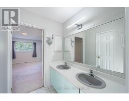 2017 Grenville Drive, Oakville, ON L6H3Z3 Photo 29