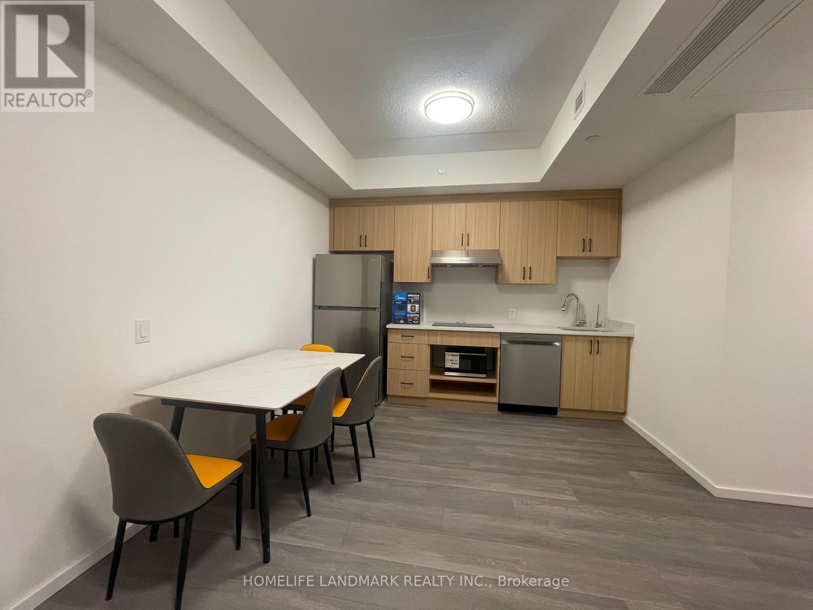 303 - 88 HICKORY STREET W, Waterloo — photo 4