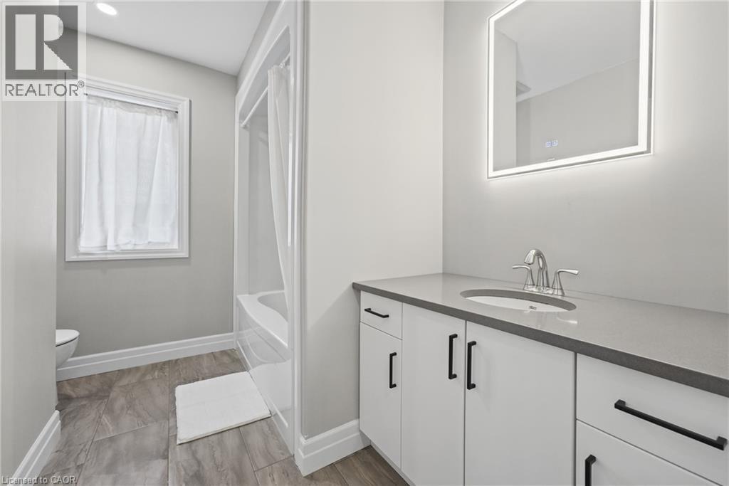 43 Peggy Avenue — photo 19