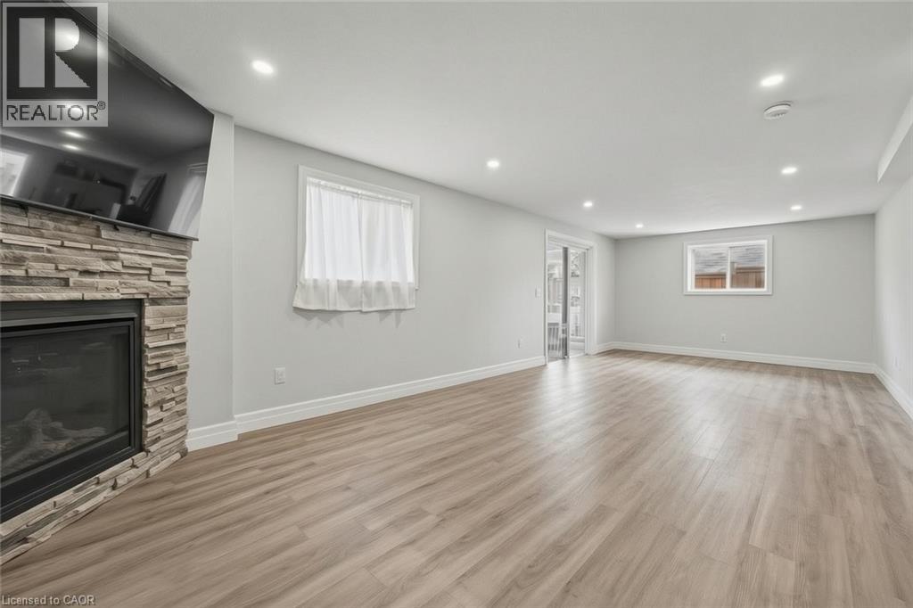 43 Peggy Avenue — photo 23