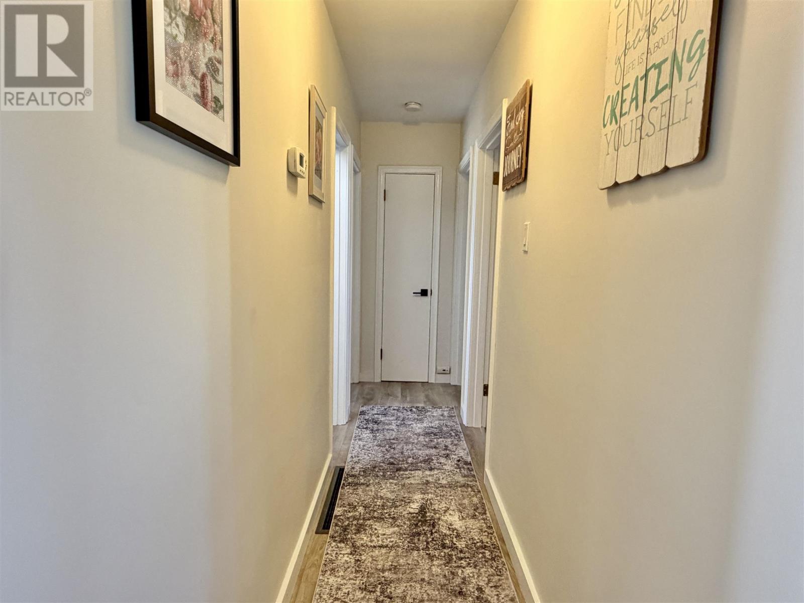8 Benner Pl — photo 22