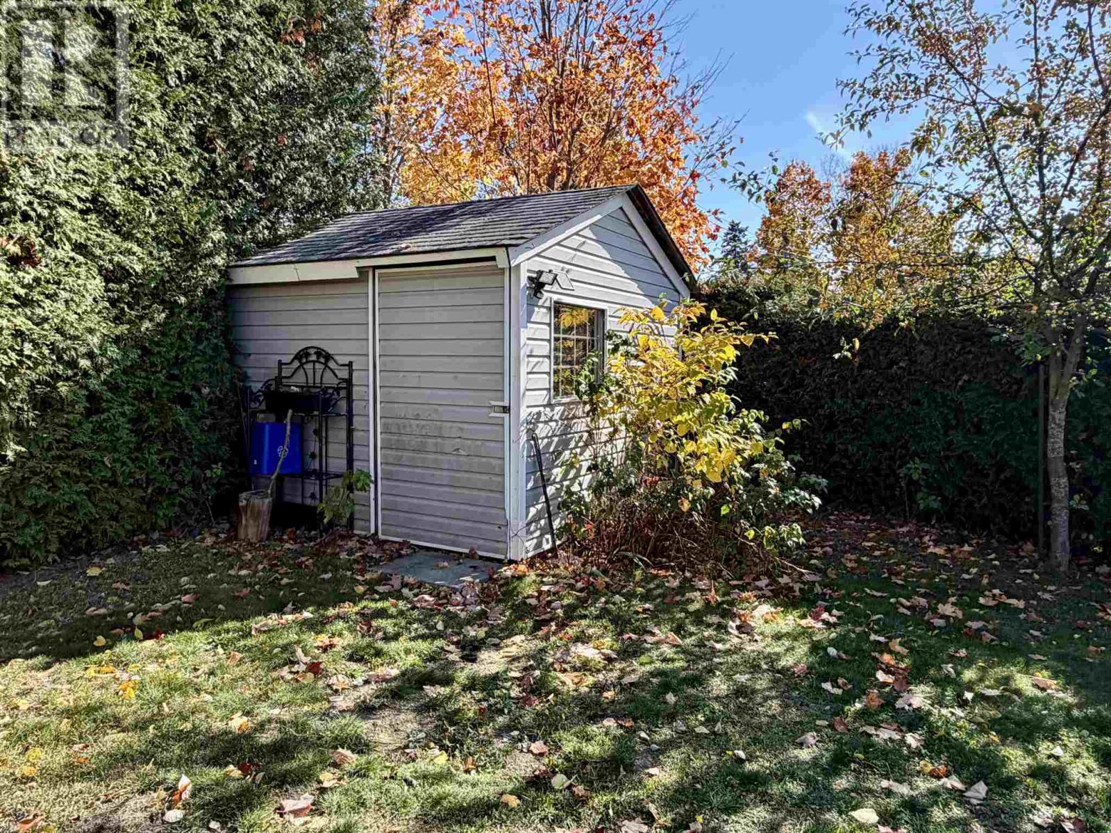 8 Benner Pl — photo 45