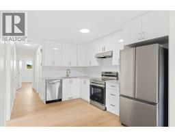 Kitchen - 907 / 909 16 Street Ne, Calgary, AB T2E4S7 Photo 10