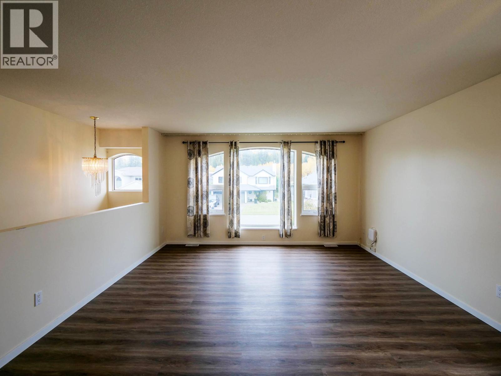 105 LOWE STREET, Quesnel - Image 1