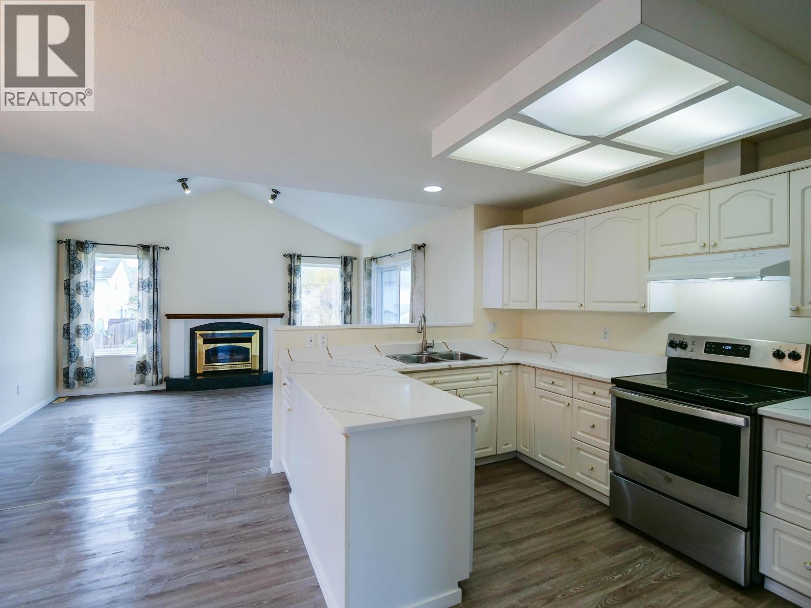 105 LOWE STREET, Quesnel - Image 1