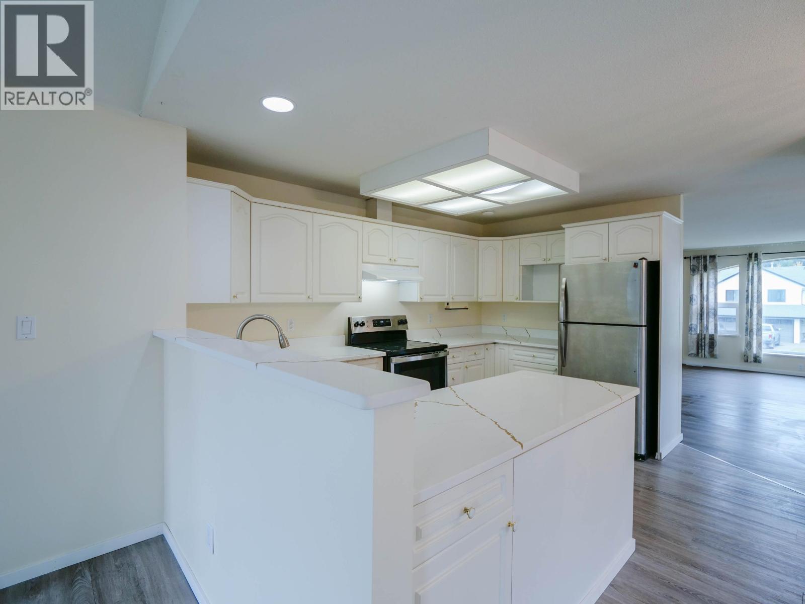 105 LOWE STREET, Quesnel - Image 1