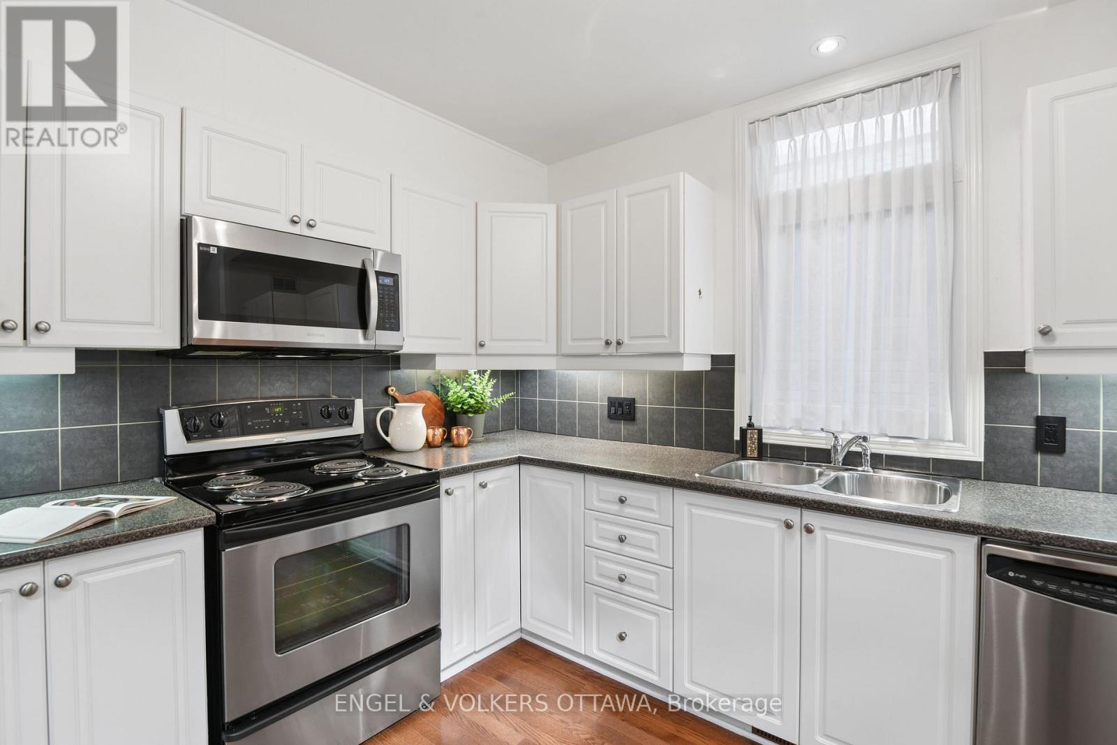 162 MAPLE KEY PRIVATE, Ottawa — photo 11
