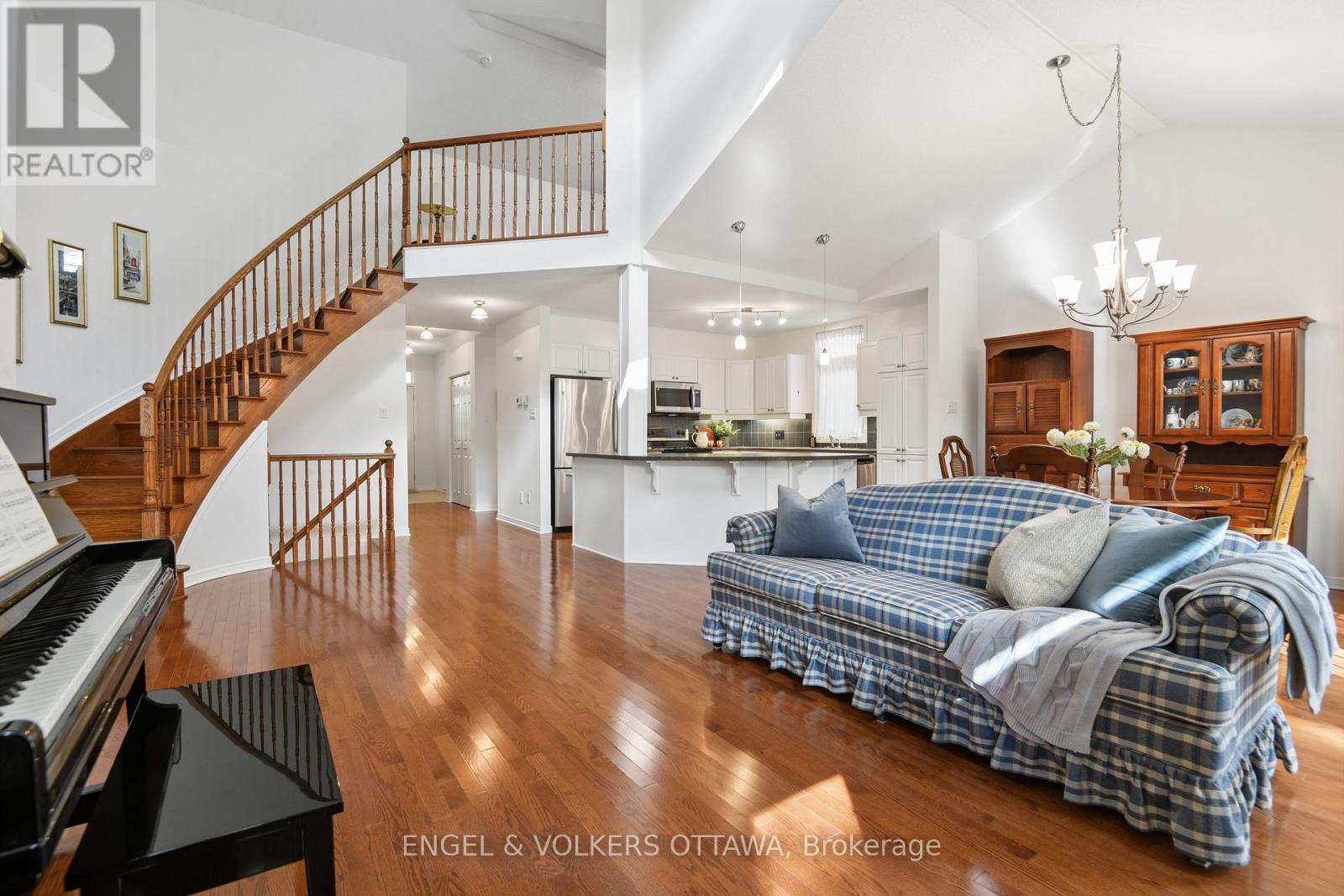 162 MAPLE KEY PRIVATE, Ottawa — photo 5