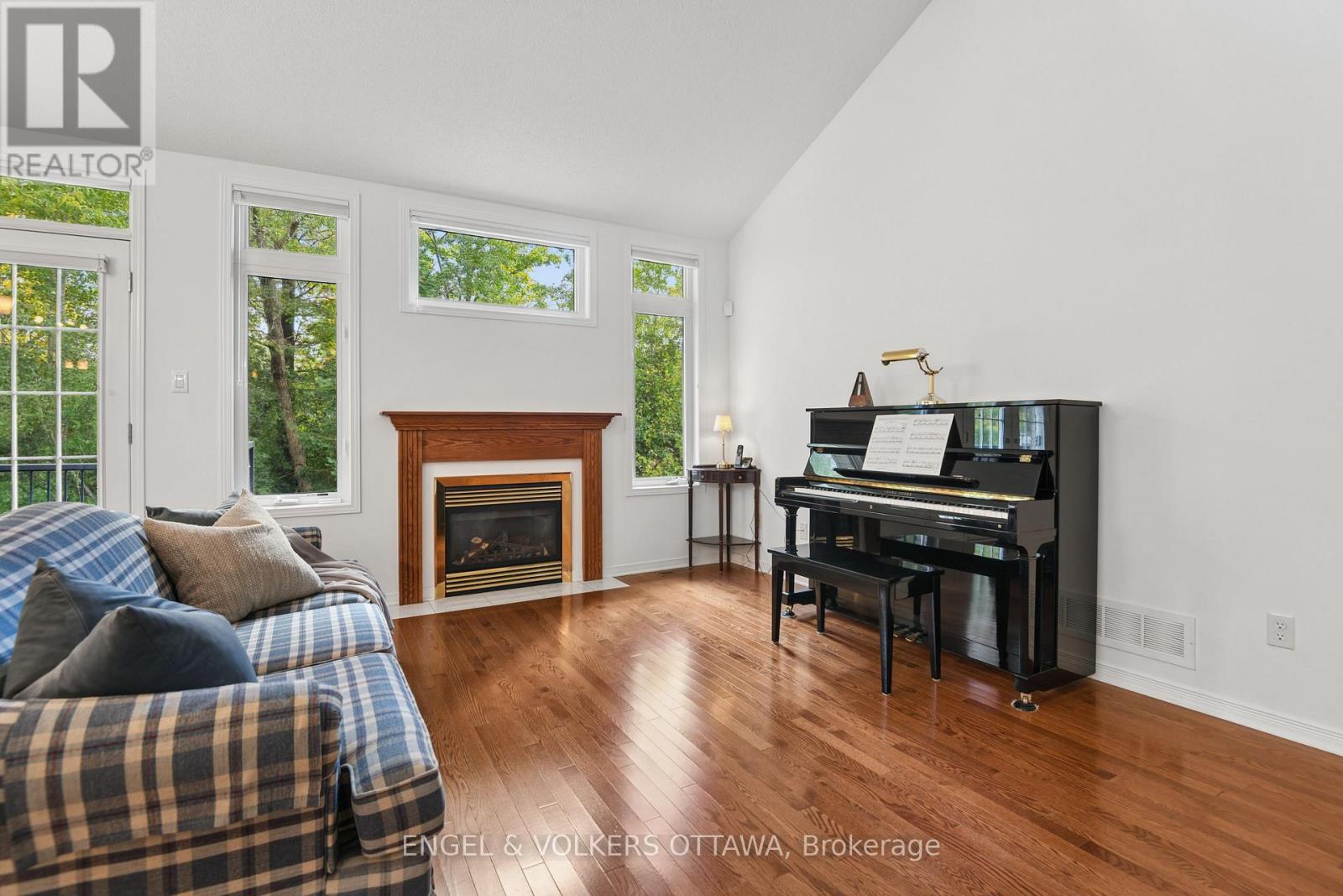 162 MAPLE KEY PRIVATE, Ottawa — photo 8
