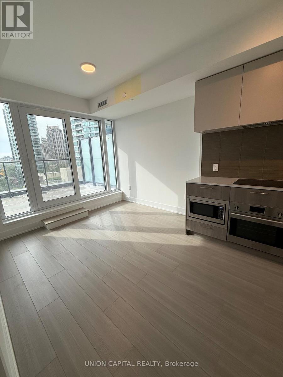 36 Olive Avenue — photo 13