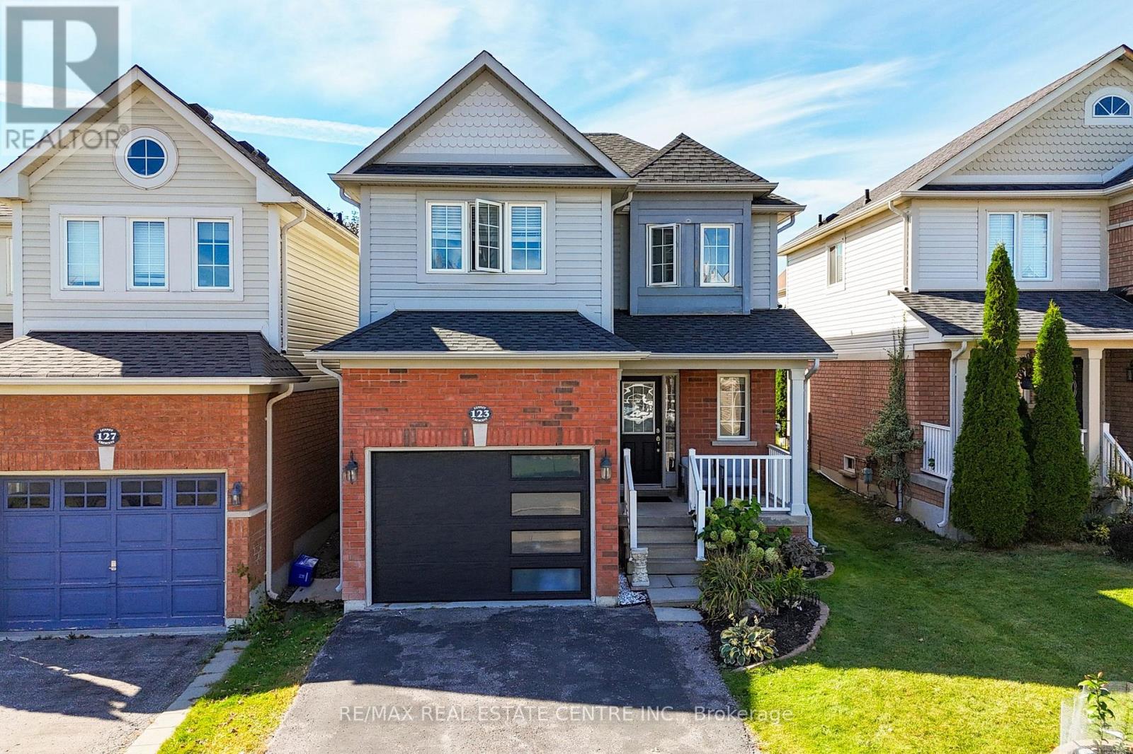 123 Lunney Crescent — photo 3