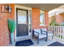 Bedroom 3 - 123 Lunney Crescent, Clarington, ON L1C5N9 Photo 6