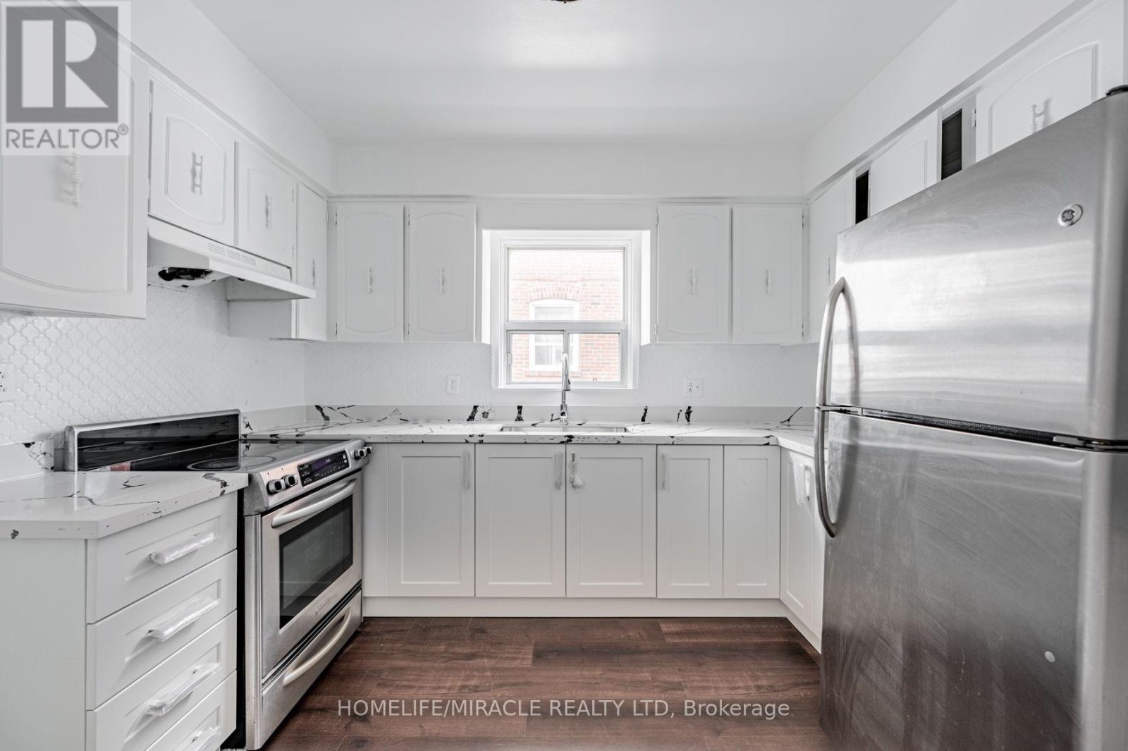 44 Leduc Drive, Toronto, ON photo 4
