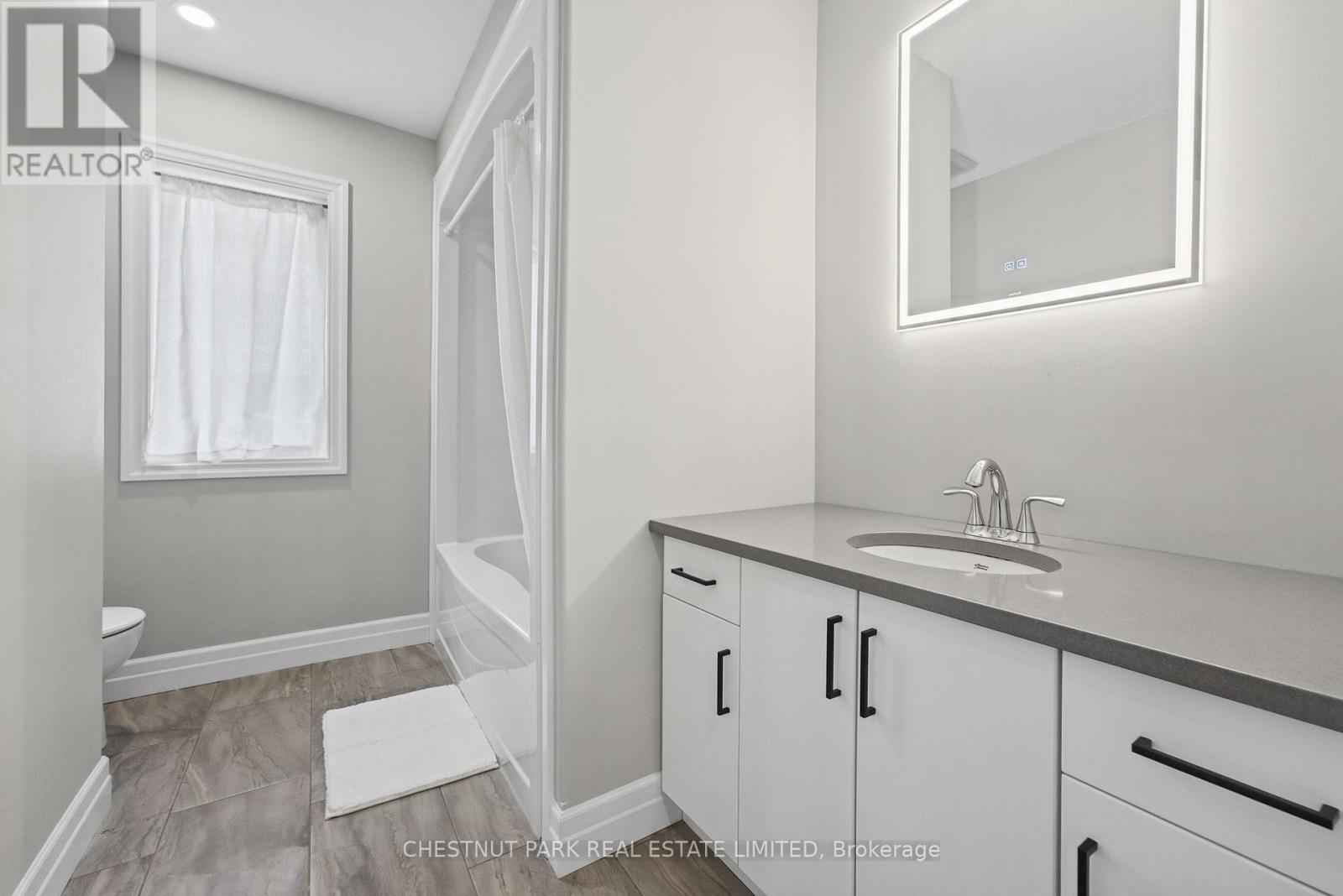 43 Peggy Avenue — photo 19