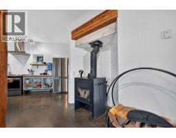Laundry room - 6226 Sanderson Avenue, Peachland, BC V0H1X8 Photo 12