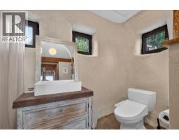 6226 Sanderson Avenue, Peachland, BC V0H1X8 Photo 15