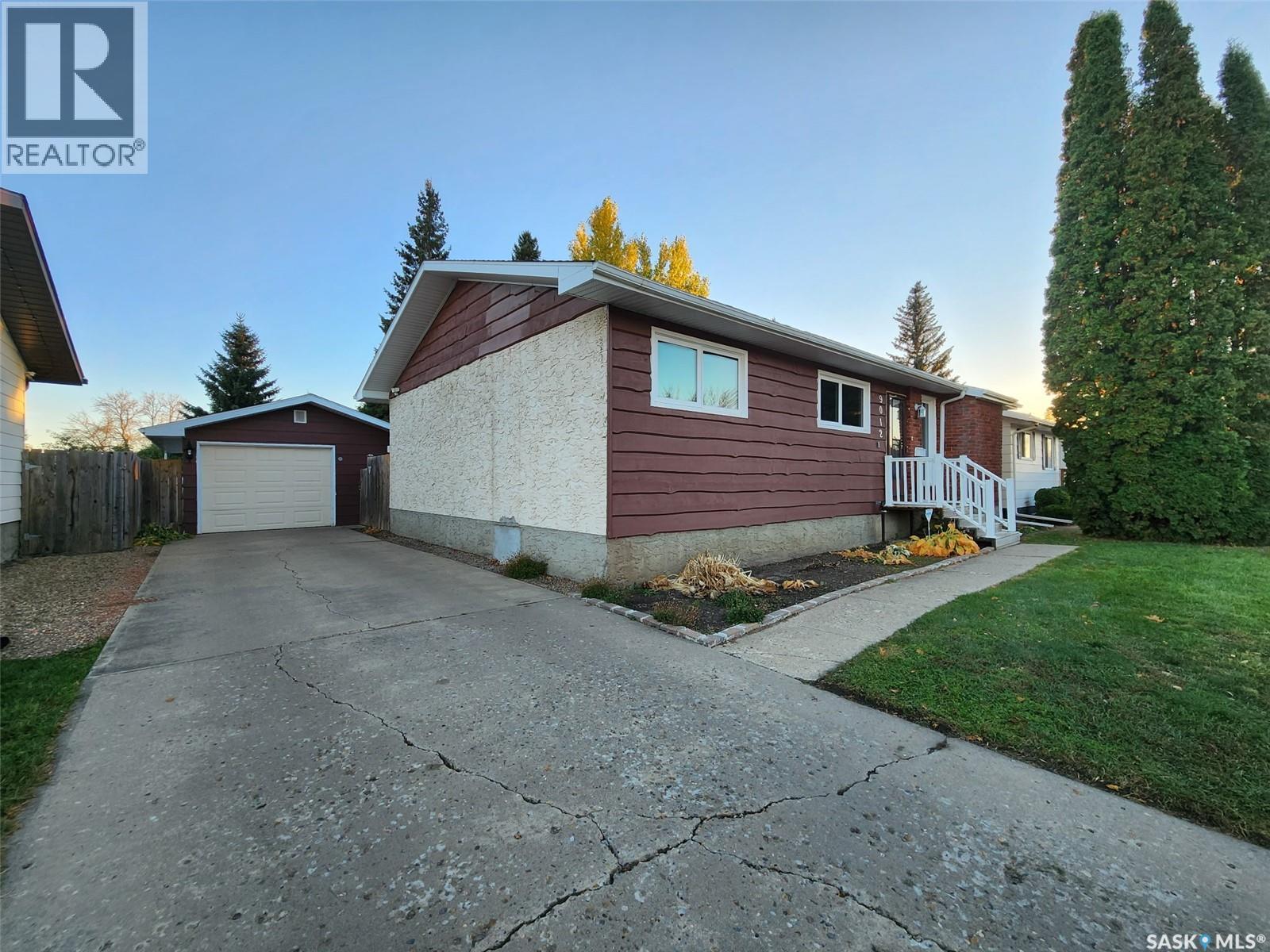 9012 Mitchell AVENUE - 2