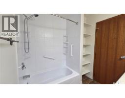 Laundry room - 9012 Mitchell Avenue, North Battleford, SK S9A3J7 Photo 12