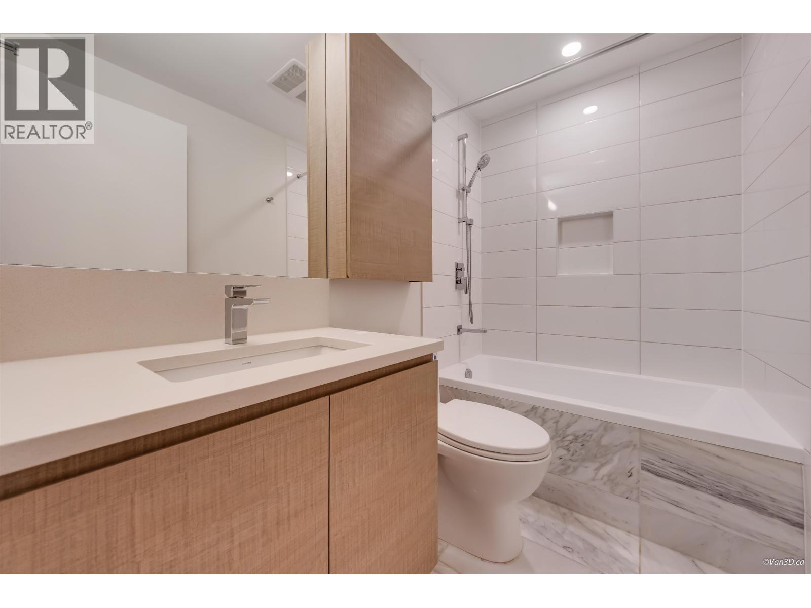 Photo of 1107 2186 GILMORE AVENUE 13