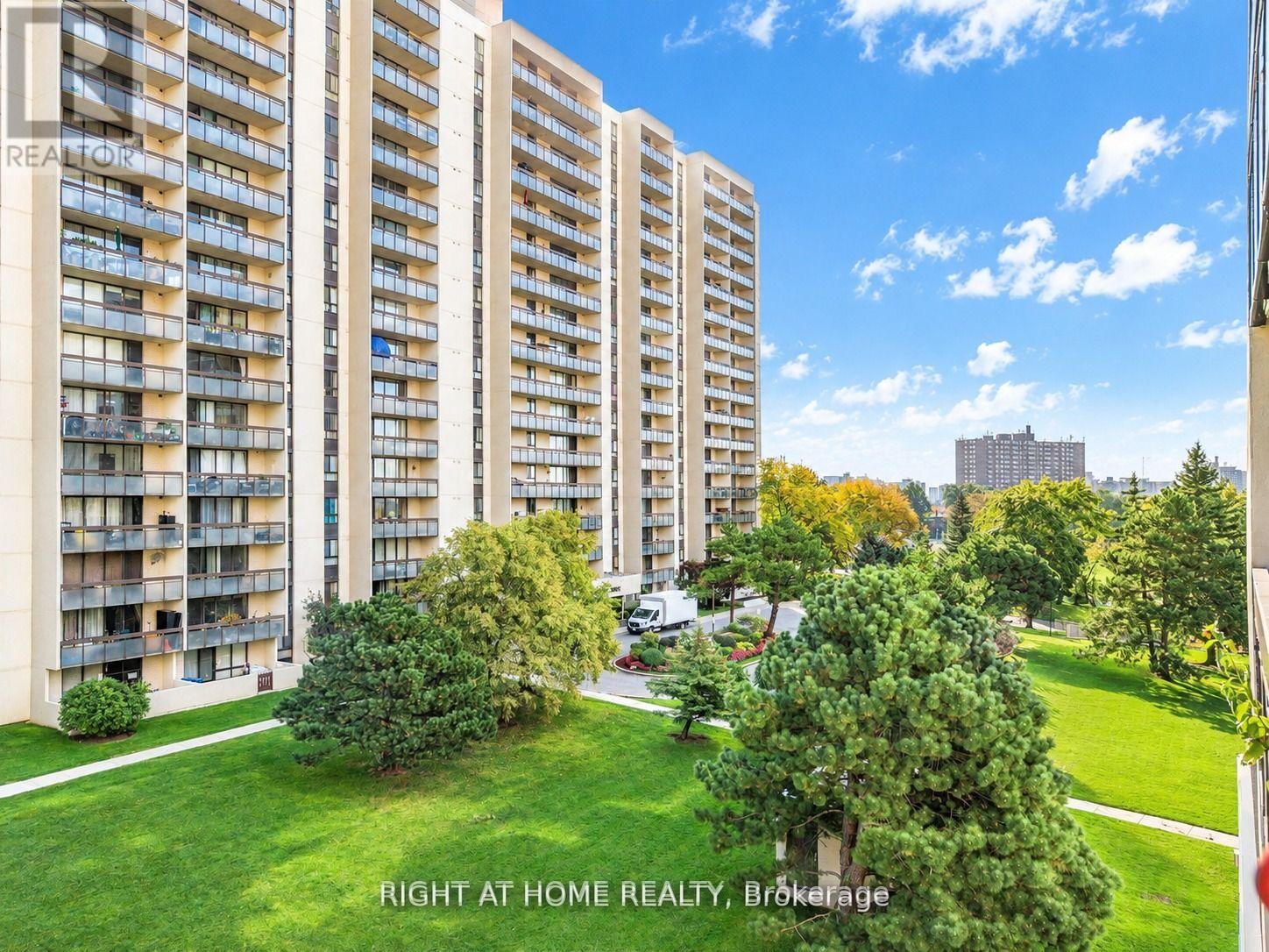 701 - 177 LINUS ROAD, Toronto (Don Valley Village) — photo 2