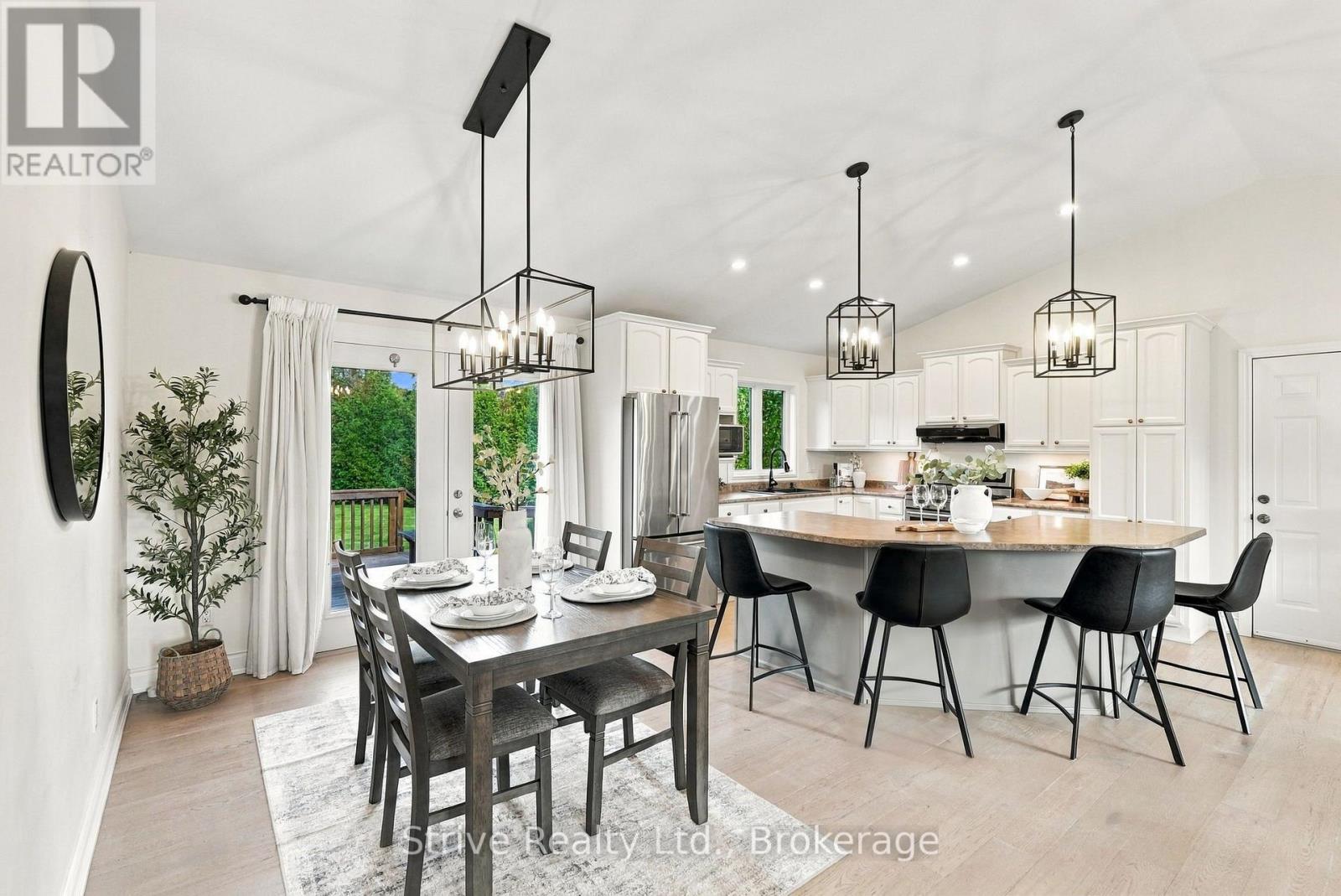138 JOHNSTON COURT - 14
