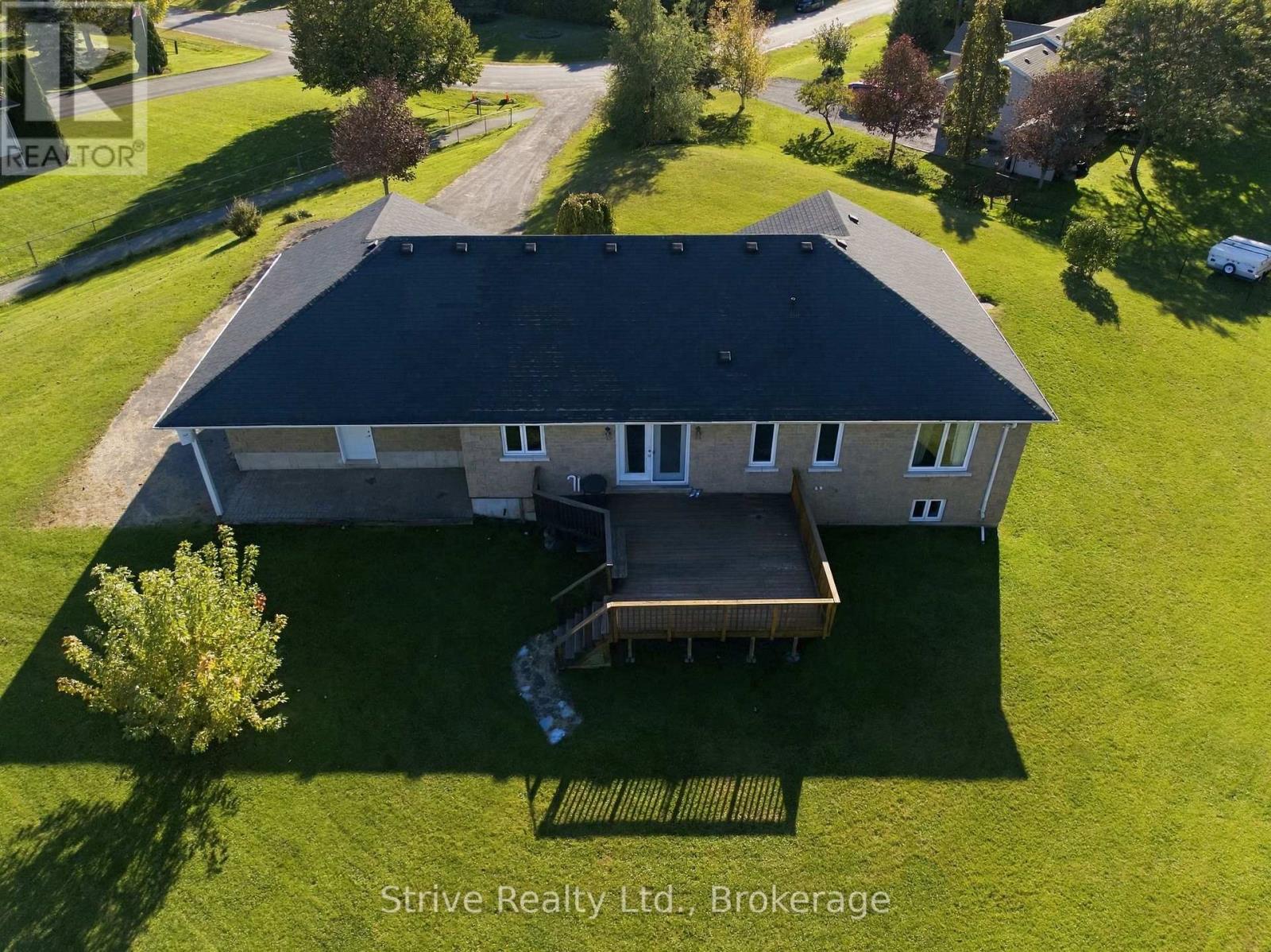 138 JOHNSTON COURT - 45