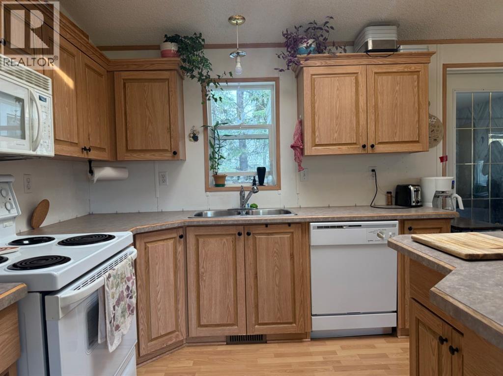 31040A TWP RD 524, Rural Vermilion River, County of — photo 12
