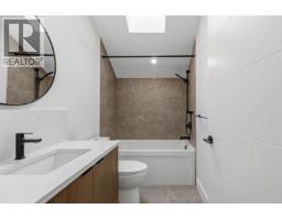 2 552 Kaslo Street, Vancouver, BC V5K3Z2 Photo 22