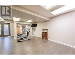 7 Third Line, Oakville, ON L6L3Z3 Photo 34