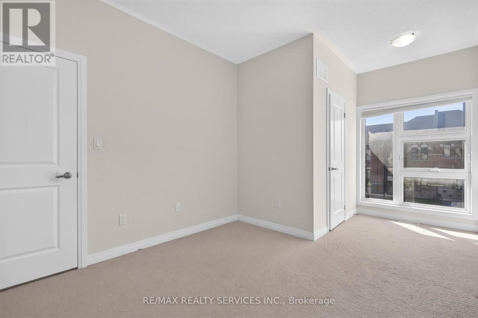 225 Coronation Road — photo 36
