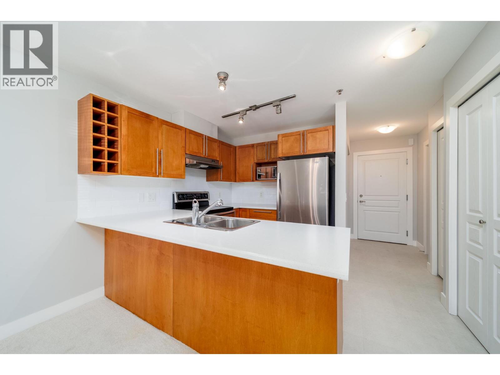 1099 Sunset Drive Unit# 224, Kelowna British Columbia